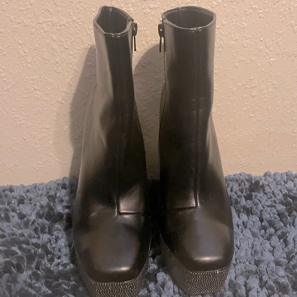 Fashion Nova Platform Booties - Picture 4 of 7